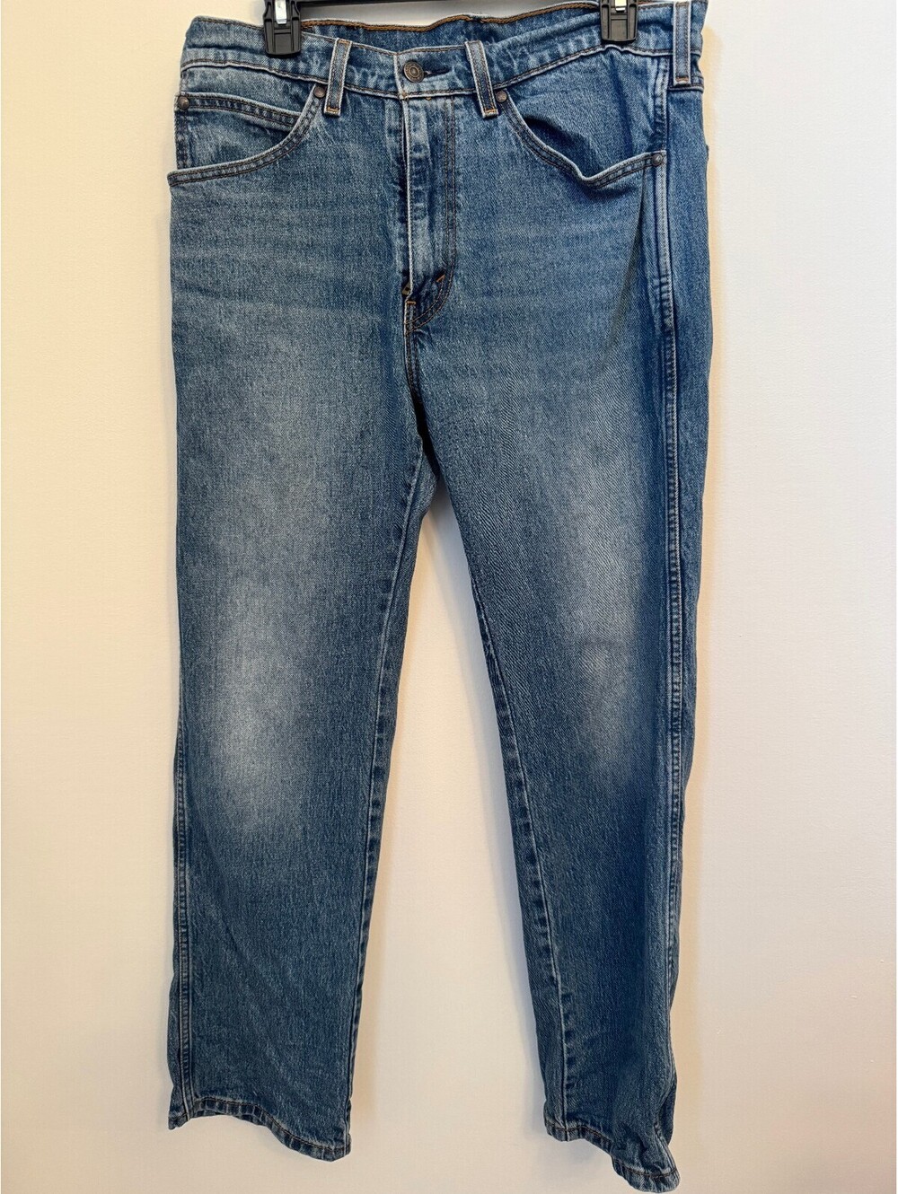 Levi's 557 blue jeans 34x32